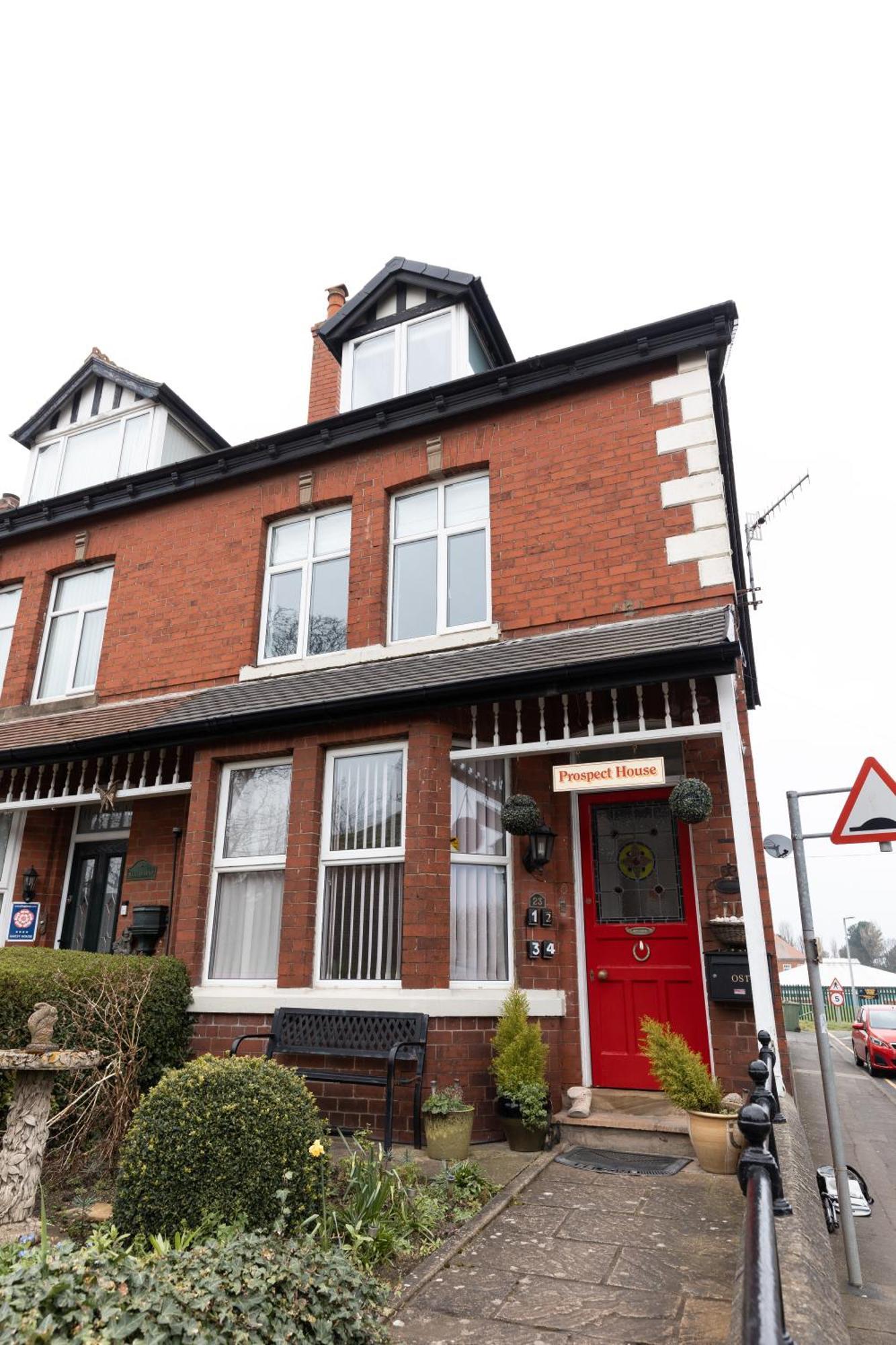 Prospect House Hotel Whitby Exterior photo